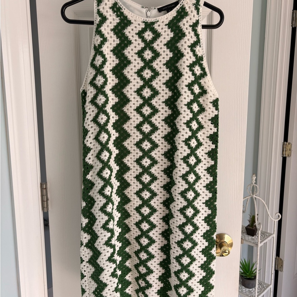 Ann Taylor Zigzag Green and White Mini Dress